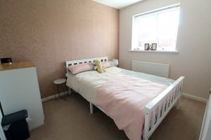 Bedroom- click for photo gallery